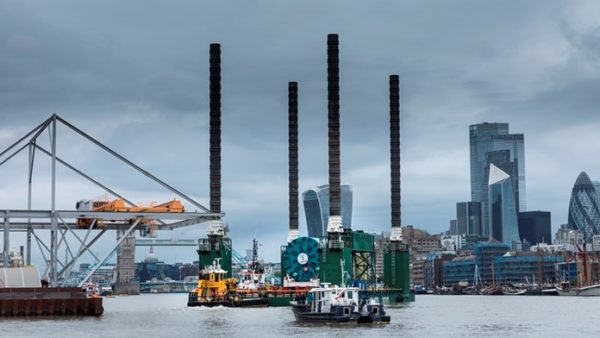 TBM Selina was transported from Kehl in Germany to Chambers Wharf in London