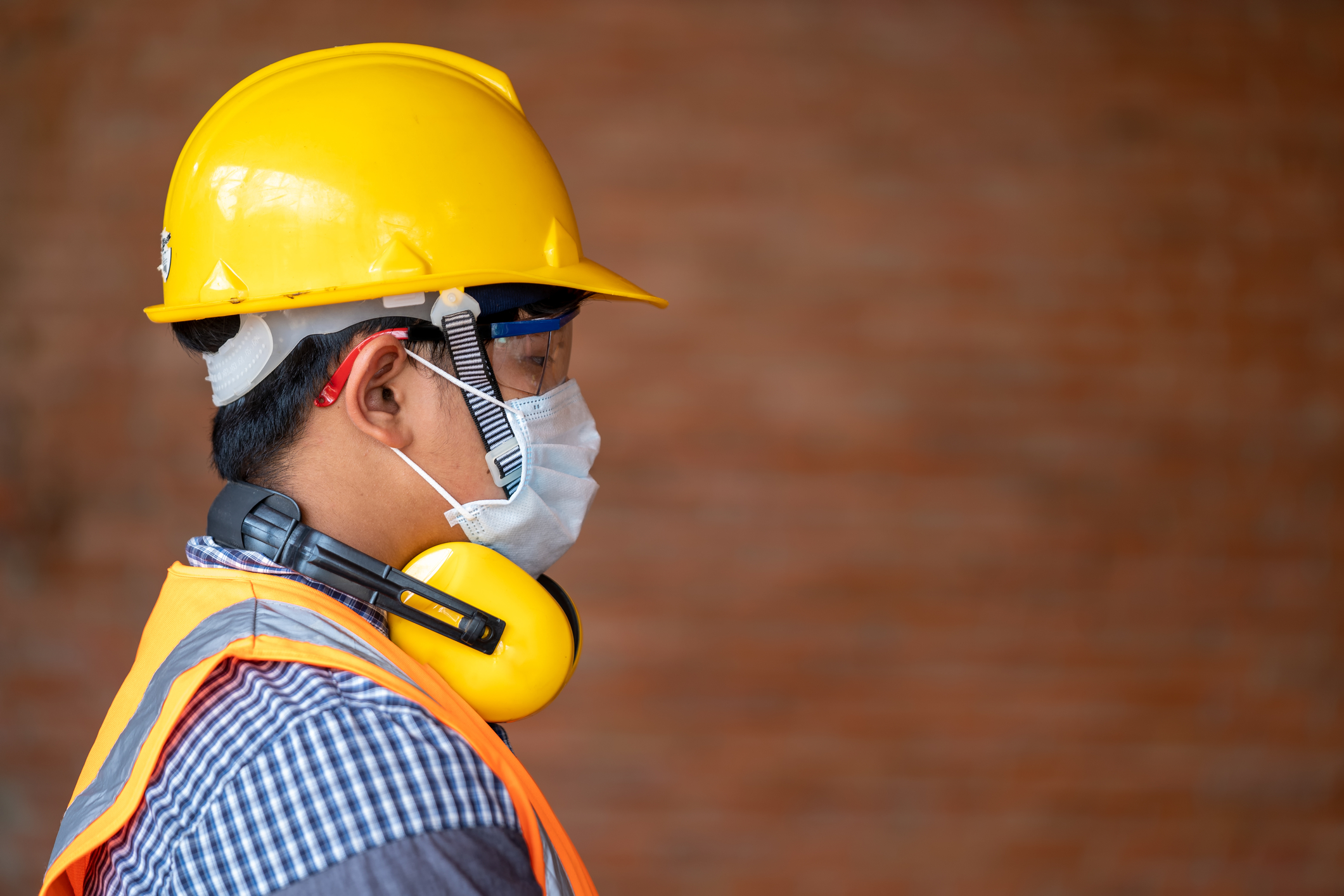 Construction guidance for covid-19 masks updated - Construction Management