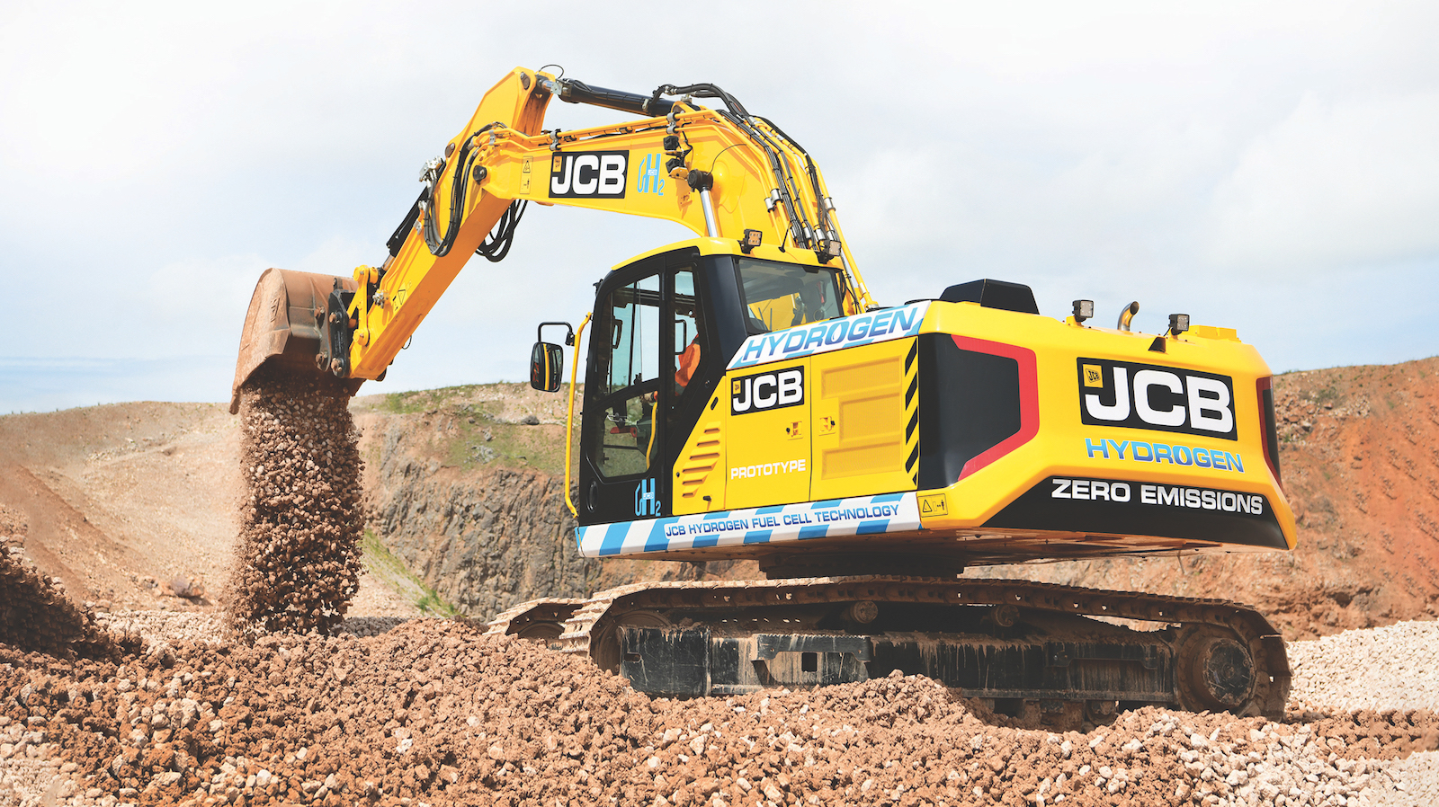 JCB’s 20-tonne 220X hydrogen-fuelled excavator