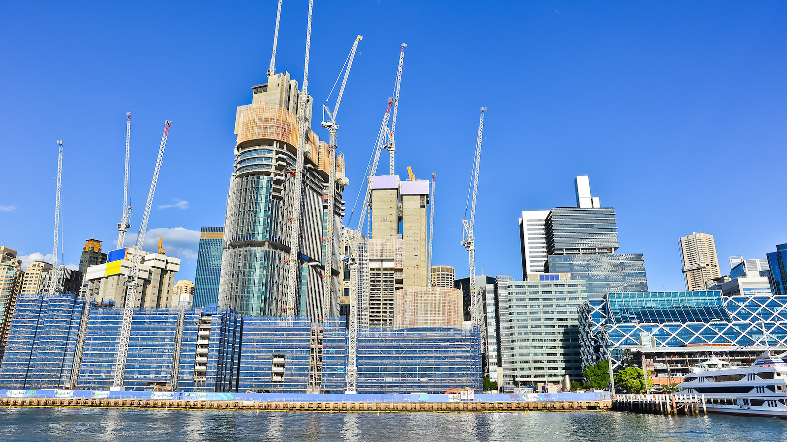 Steel superstructure takes shape, Sydney, Australia