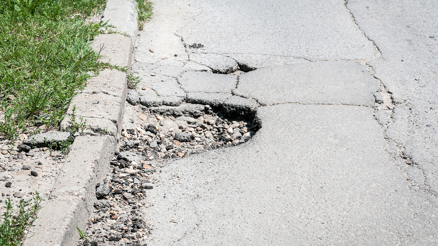 Energy crisis hits pothole repairs