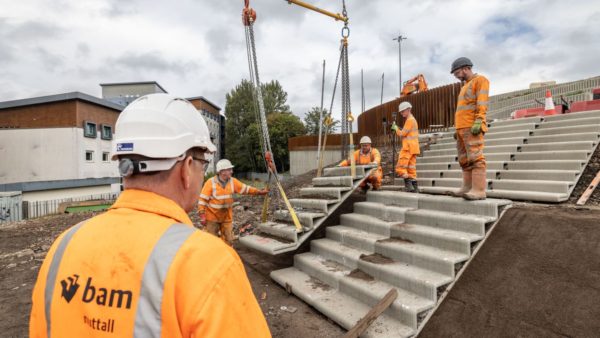 BAM has craned the 3D-printed concrete steps into place after Weber Bemix manufactured them in the Netherlands.