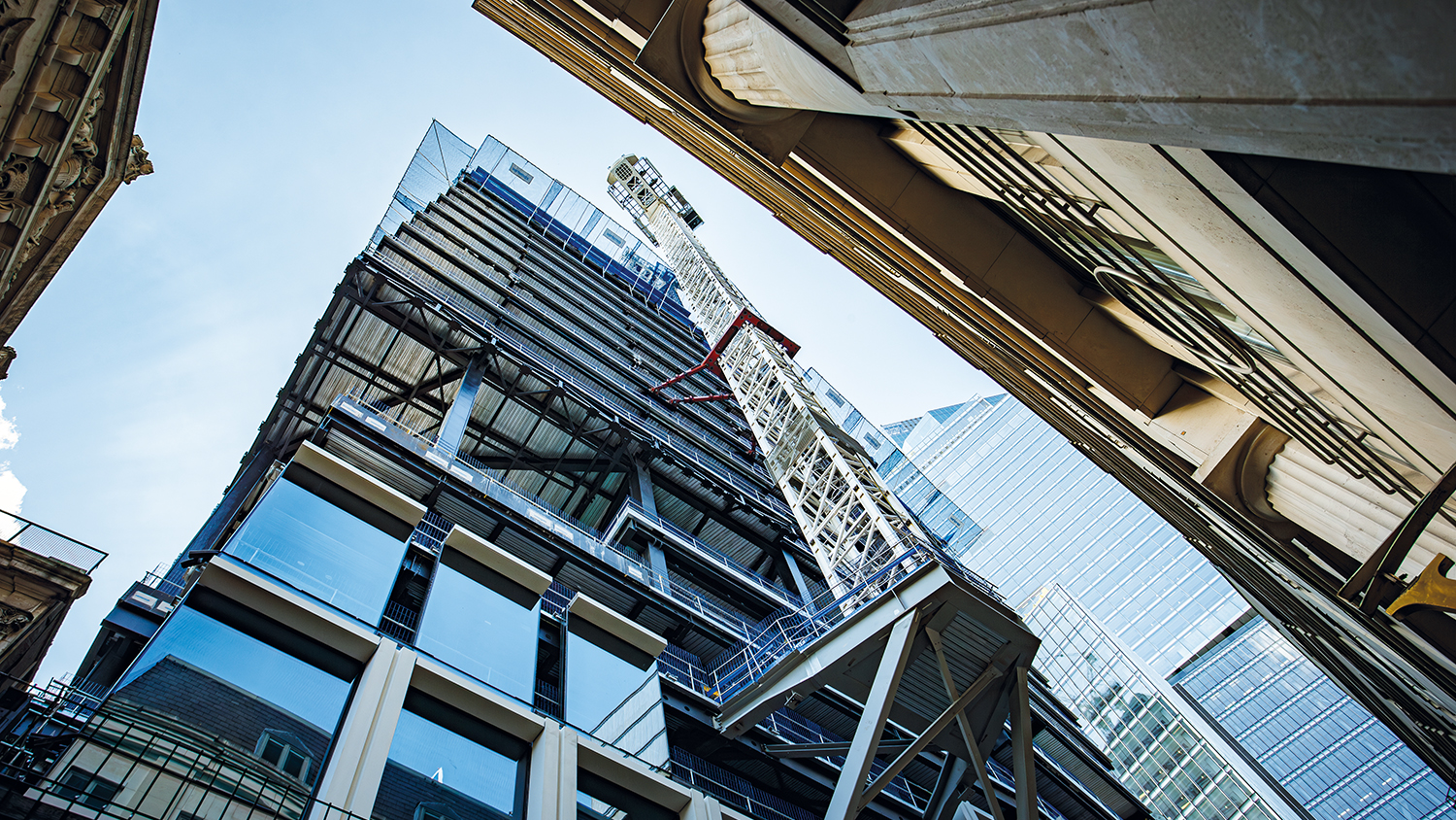 One Leadenhall and the City’s floating crane