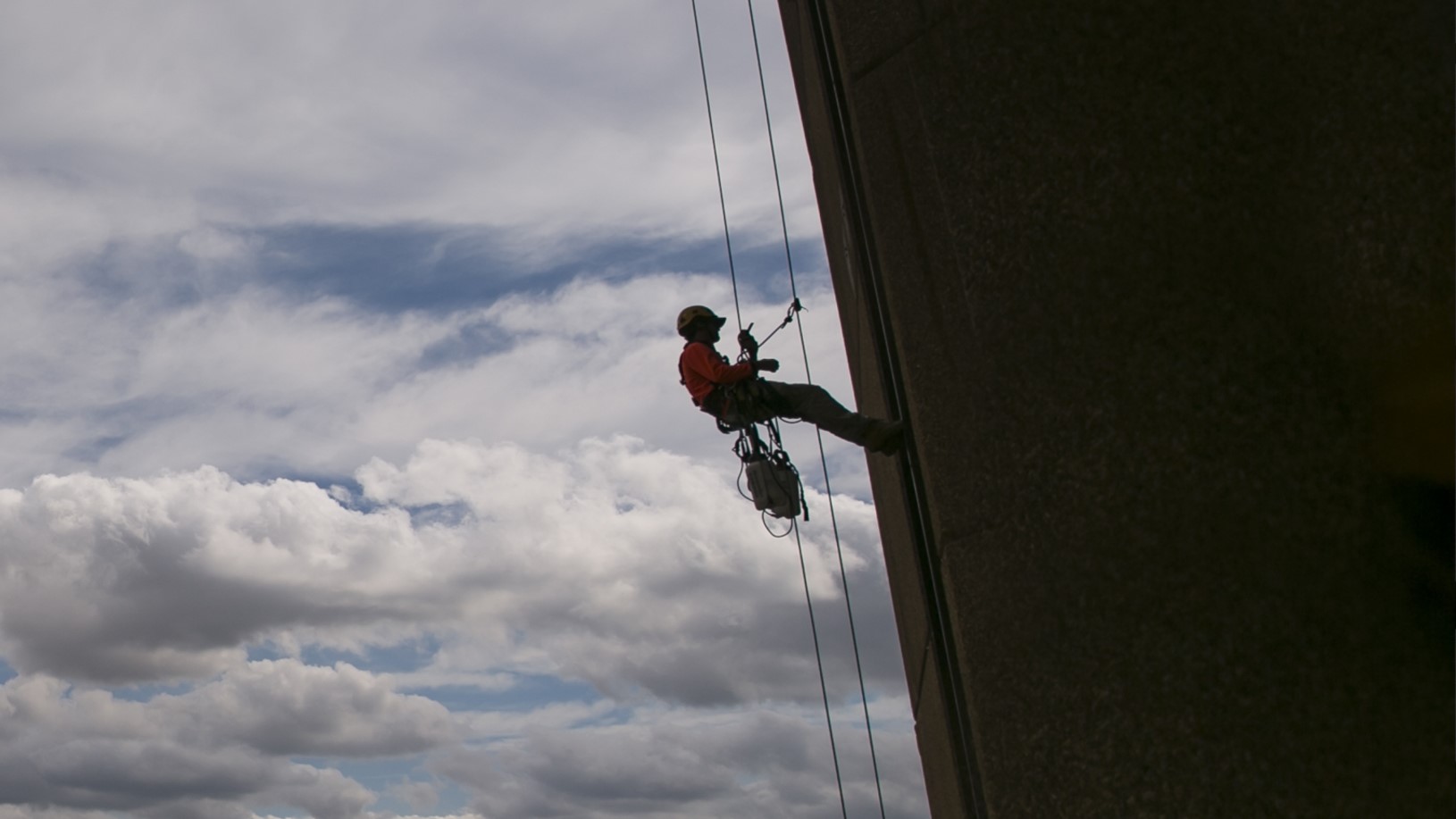 Safe Working At Height Week 2023 rope access (image: Dreamstime)