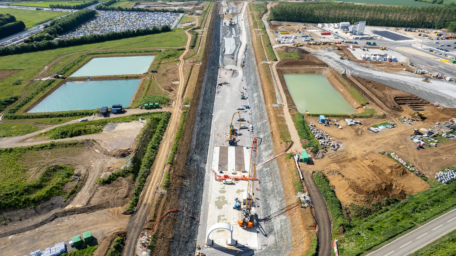 HS2 ESG - A photo of EKFB's work is underway on HS2's Chipping Warden green tunnel in Northamptonshire