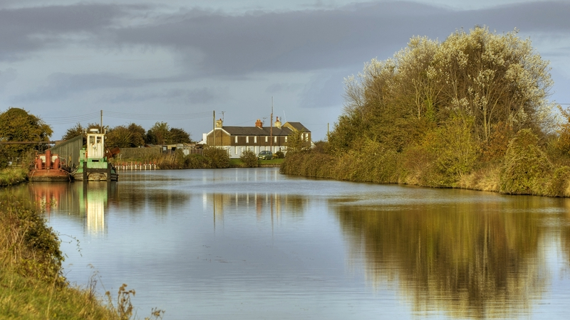 Severn Trent - The Gloucester Sharpness Canal at Purton