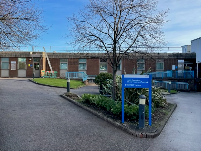 Henry Boot NHS - Outside view of the Maple Ward at the Longley Centre in Sheffield. Henry Boot has started renovating it.