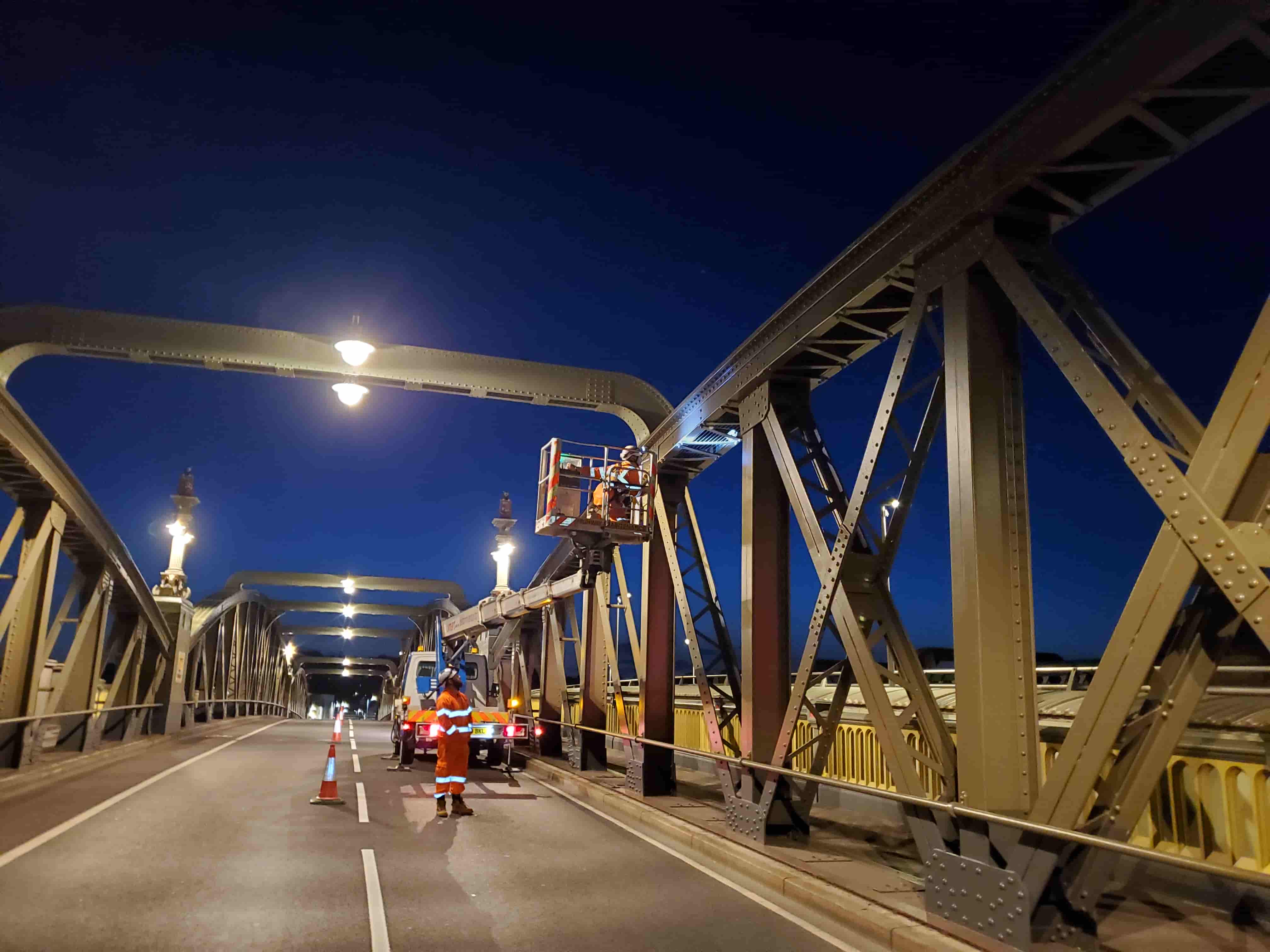 Closure of Rochester Old Bridge while rope access inspectors carry out a detailed inspection.