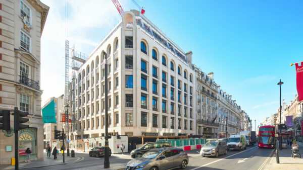 The project has a busy location on Piccadilly. Image: Alignment Media