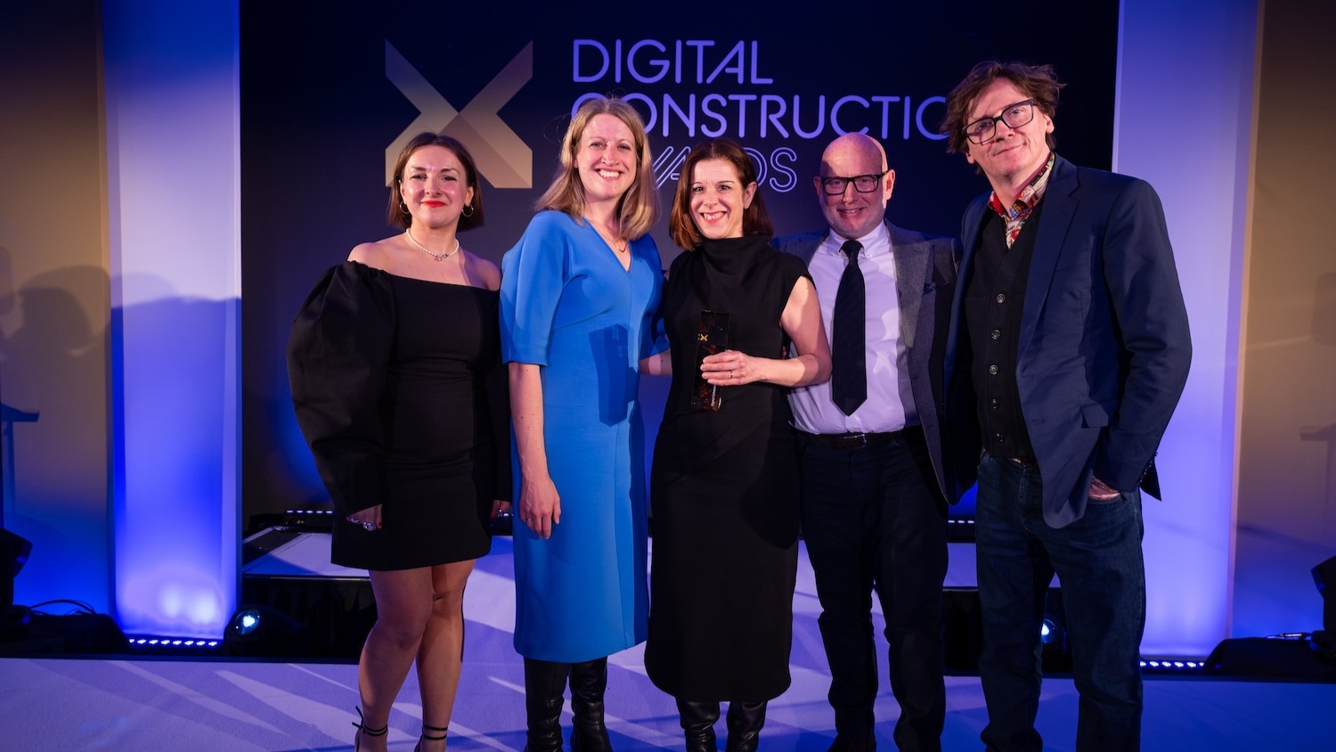 United Utilities Enterprise and IAND collect their trophy from Ed Byrne (far right), Chris Curling from Bluebeam (second right) and Karolina Orecchini from Digital Construction Week (far left). Image: © 2026 – ASV Photography Ltd. www.ASVphotos.com
