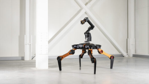Start-up All3 says “Mantis” can can work on site, assembling elements on-site that are custom prefabricated off-site in pop-up robotic factories, with the whole system running on AI-powered design software. Image: All3.