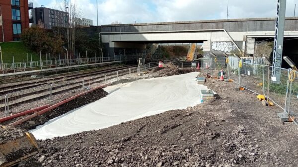 Once injected, the resin expanded and hardened fast to block water infiltration and strengthen the backfill in the tunnel. Image: Geobear.