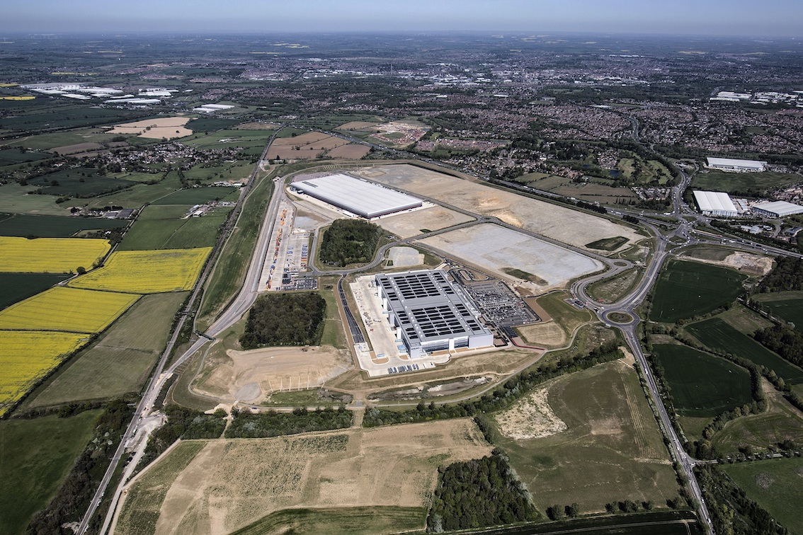 Winvic Segro Logistics Park - Winvic Construction has completed civil engineering and two warehouses at Segro Logistics Park Northampton