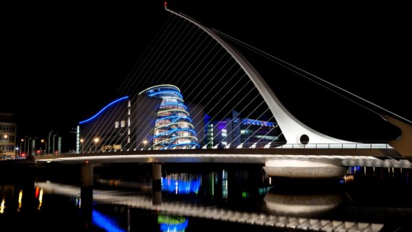 The Samuel Beckett Bridge in Dublin. Image: 23556205 | Building © Matthi | Dreamstime.com