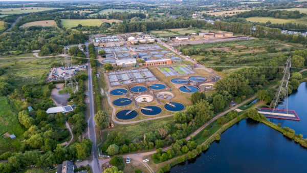 Water treatment plant in Hoddesdon, UK. Image: Craig Genga | Dreamstime.com.