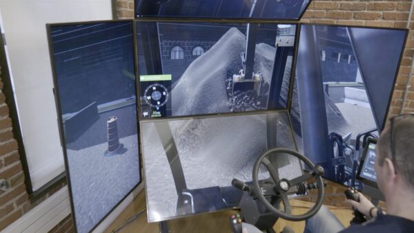 A plant operator using a simulator to improve plant safety. Image: CM Labs