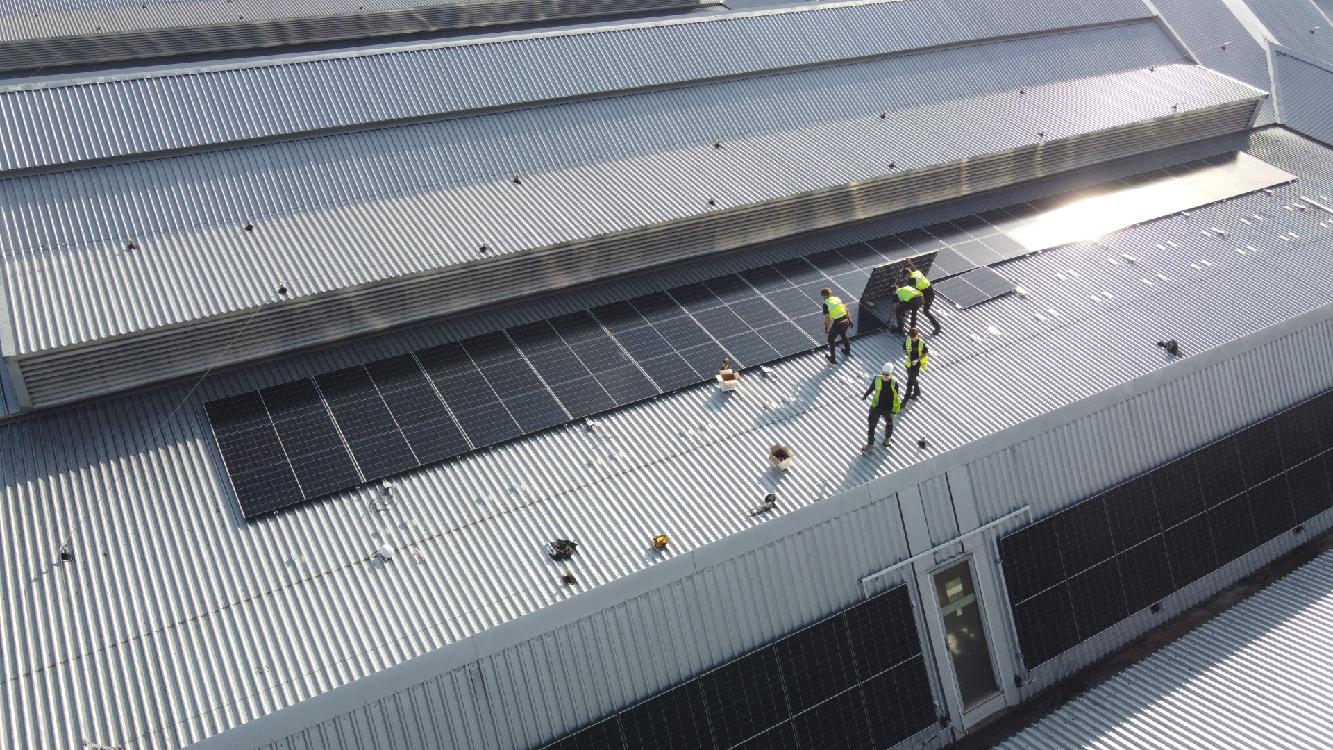 Spitalfields Market solar - New Spitalfields in Leyton, East London has been fitted out with London’s biggest rooftop solar installation.